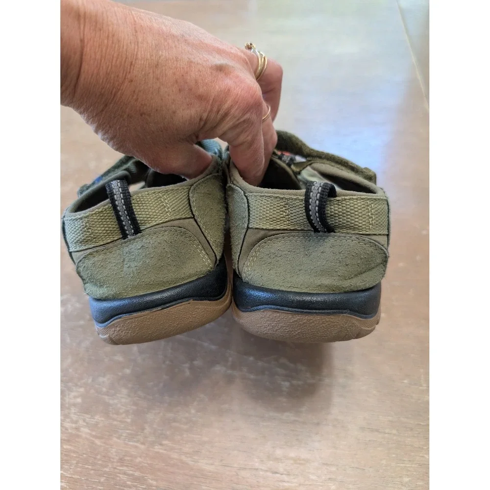 KEEN Newport H2 Kids Sport Sandals Olive Green Tan Size 6‎ Big Kid Hiking Water